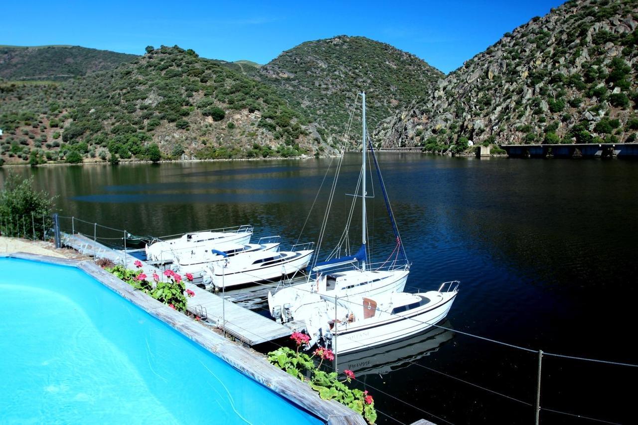 Douro Yacht Charter & Bungalows Сан-Жуан-да-Пешкейра Екстер'єр фото