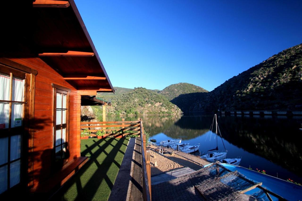 Douro Yacht Charter & Bungalows Сан-Жуан-да-Пешкейра Екстер'єр фото